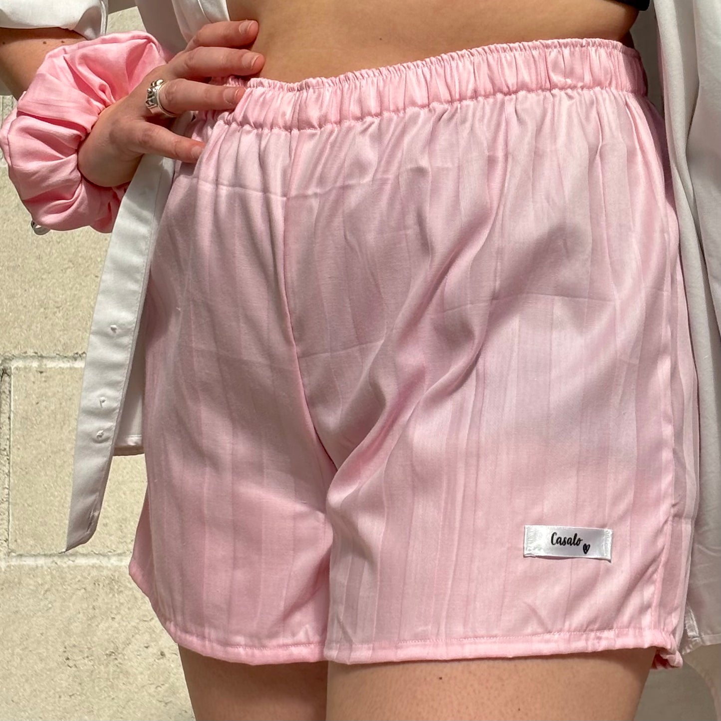 Short Victoria